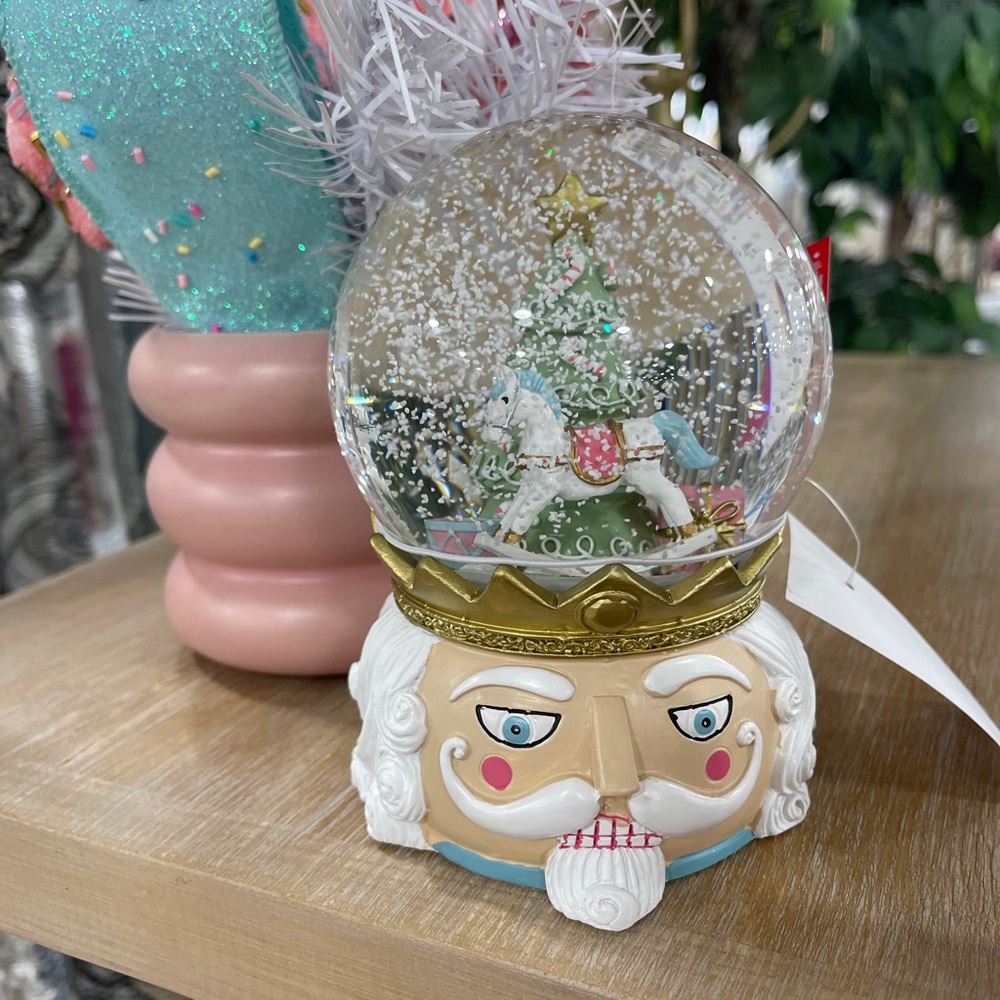 Pink Christmas Nutcracker Christmas Tree Snowglobe Martha Stewart NWT 🩷🎄 - Picture 5 of 6